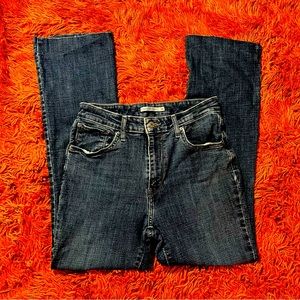 Levi's Women's 725 High Rise Bootcut Jeans Size 30 Denim Med Wash Short